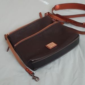 Dooney & Bourke  cross body